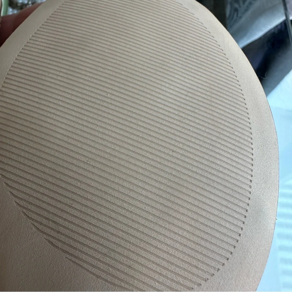 Michael Kors Leather top brand new sandals - Picture 8 of 14